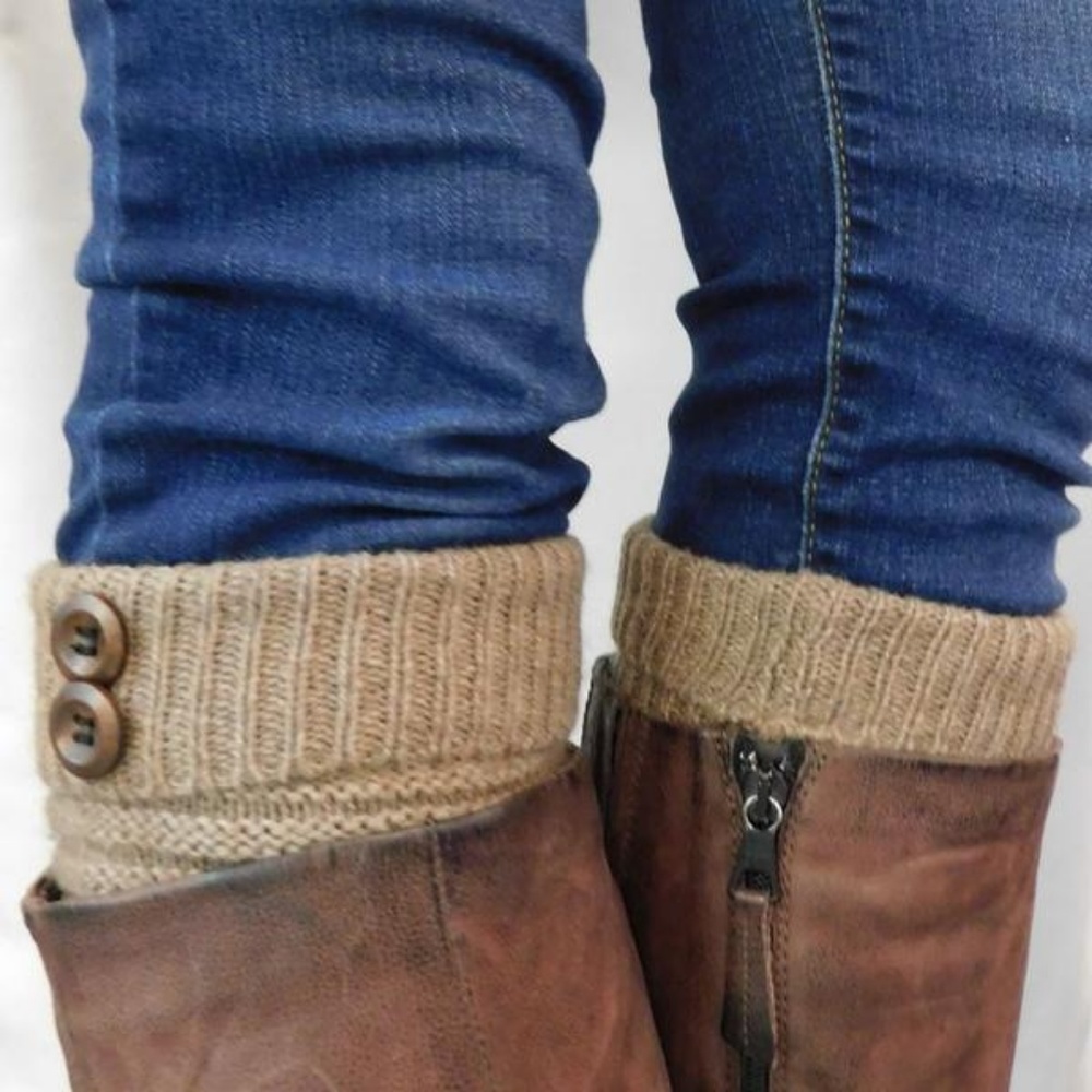 5/$25 Knit wool boot cuff with wood buttons